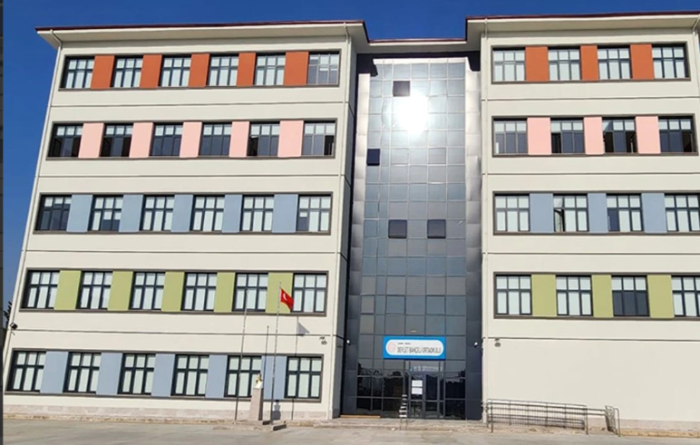 Çorum'da Bir Okula Devlet Bahçeli'nin İsmi Verildi!