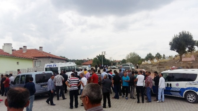 ÇORUM'DA KOMŞULAR ARASINDA KAVGA ÇIKTI, 4 KİŞİ ÖLDÜ