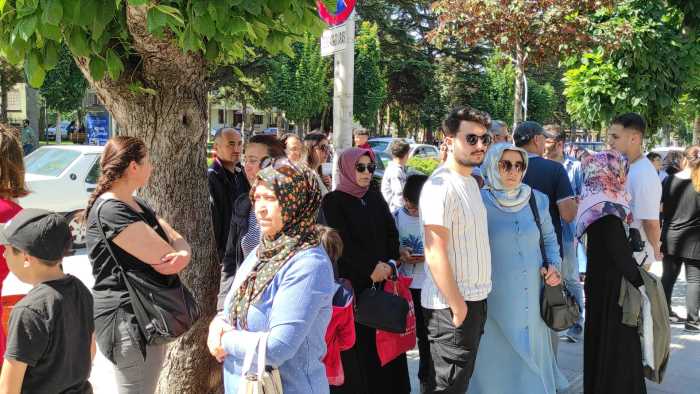 Çorum'da Üniversite hayali kuran binlerce aday sınavda ter döküyor