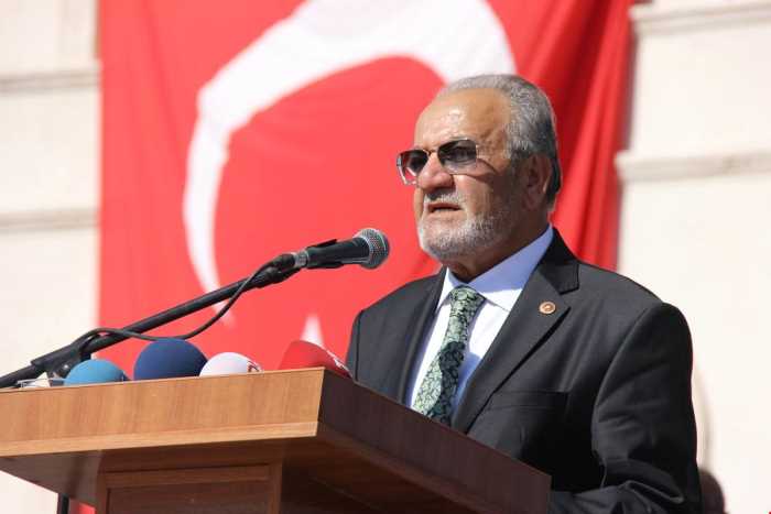 Çorum Milletvekili Salim Uslu Öğretmenler Gününü kutladı