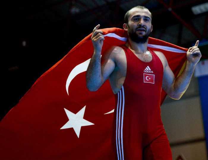 Çorumlu  Milli Güreşçi Turnuvada şampiyon oldu!