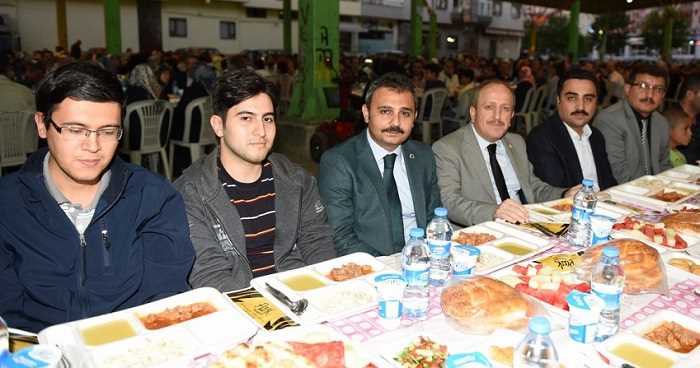 ÇORUMLULAR GÖNÜL SOFRALARINDA BULUŞUYOR 