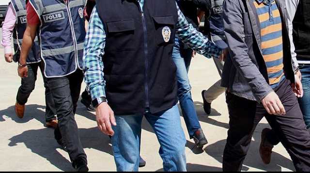 Dolandırıcılık operasyonunda 12 kişi gözaltına alındı