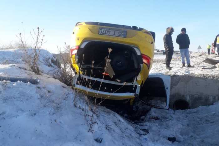 Feci Kazada Sürücüsü Hayatını Kaybetti, 2 Ağır Yaralı var