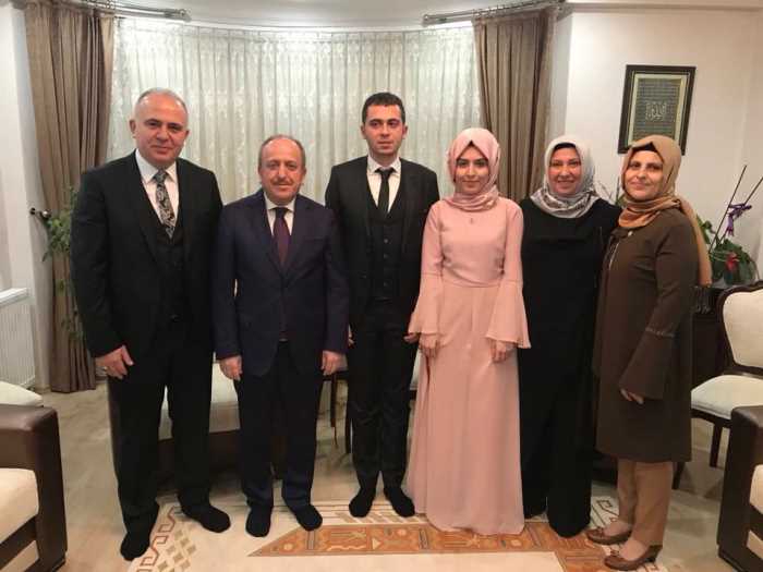 Karadağ Ailesinin mutlu günü