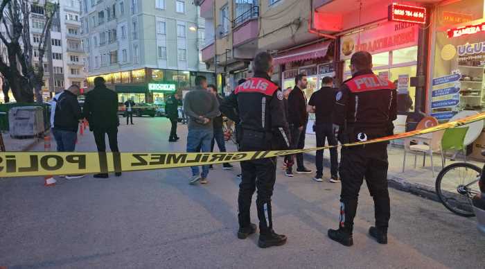 Kavgada Yanlışlıkla Kendini Vurdu!