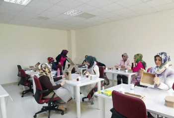 KKSM Buhara Kültür Merkezi’nde ahşap boyama etkinliği