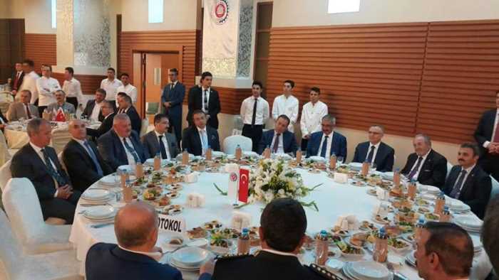 Maliye Bakanı Ağbal Çorumlu İş adamları ile buluştu 