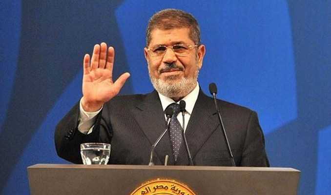 Mursi mahkeme salonunda hayatını kaybetti