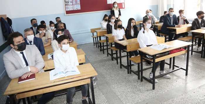 Okullara 112 Acil Çağrı Merkezi tanıtım programı 