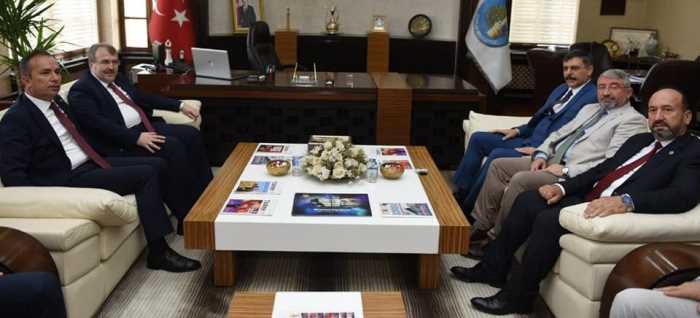 Sağlık Bakan Yardımcısı Eldemir'in Belediye ziyareti