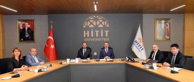Sanayicileri ve İş Adamları İş Eğitimi İçin İmzaları Attılar