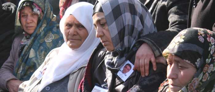 ŞEHİDİN TÖRENDE GÖZYAŞLARI SEL OLDU AKTI