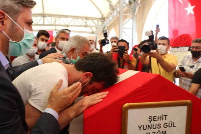Şehit Teğmen son yolculuğuna uğurlandı