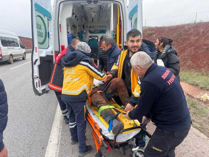 Sungurlu'da Trafik Kazası 3'ü Ağır 4 Yaralı!