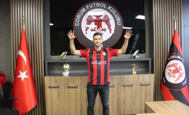 Tecrübeli sol bek Mehmet Sedef Çorum FK'da 