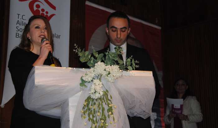 Vali Ahmet Kara, "Kadınlar hayat ortağımız iş ortağımız herşeyimizdir" 