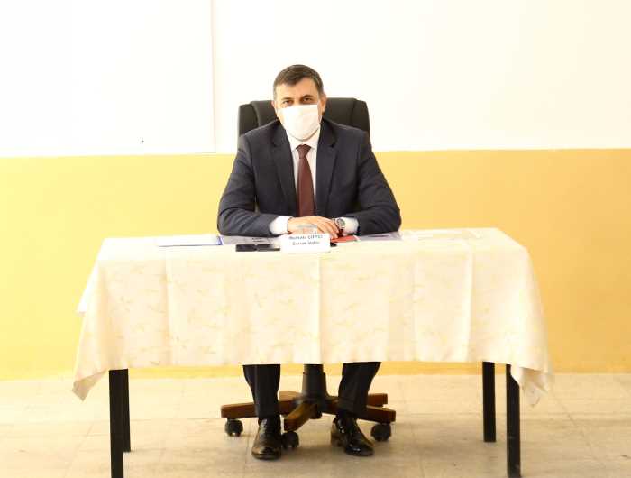 Vali Çiftçi İlçe Kaymakamlarını Bayat İlçesinde topladı