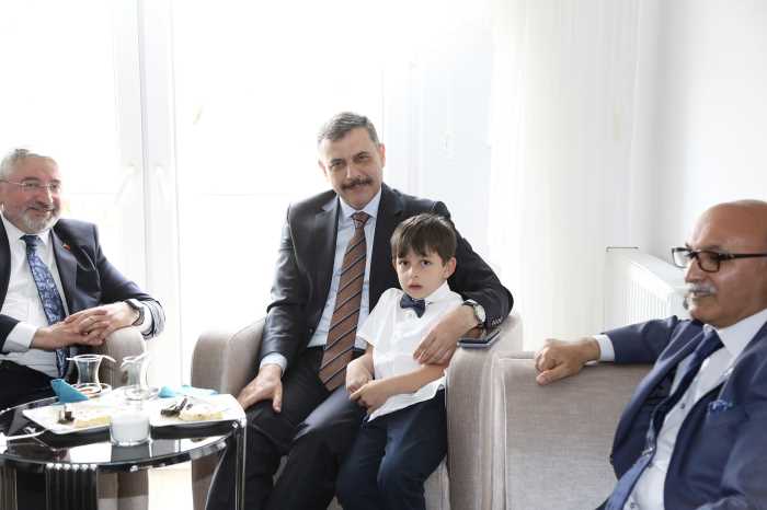 Vali Çiftçi ve Başkan Aşgın’dan Şehit Ailelerine Bayram Ziyareti