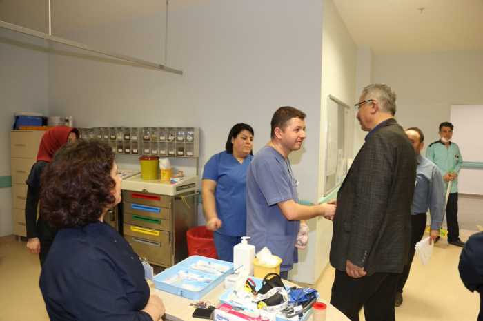 VALİ KILIÇ'IN YENİ YIL ZİYARETLERİ