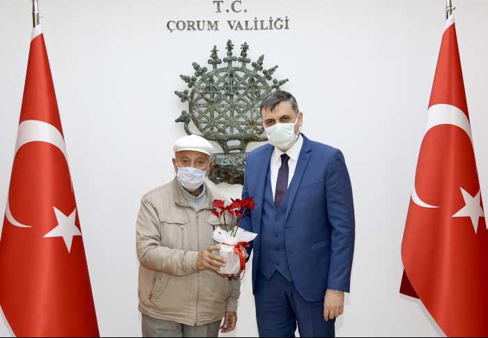 Yaşlı Zarif amcanın Vali Sevgisi