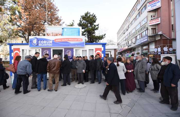 Zeki Gül, gezi kayıt bürosunu ziyaret etti